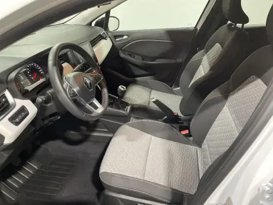 RENAULT CLIO V - voiture d'occasion - Photo 18