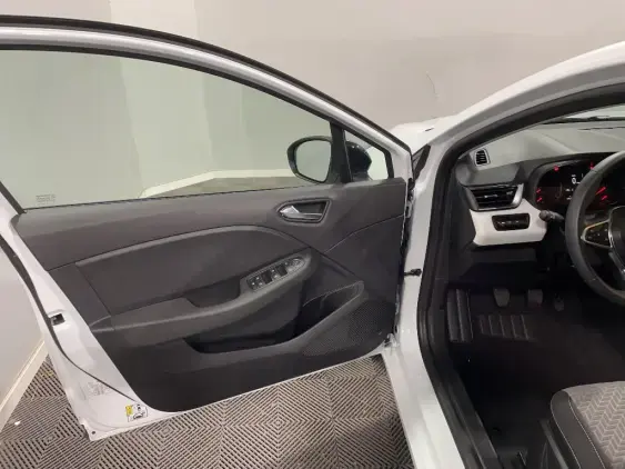 RENAULT CLIO V - voiture d'occasion - Photo 19