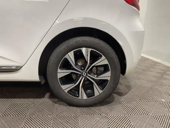 RENAULT CLIO V - voiture d'occasion - Photo 24