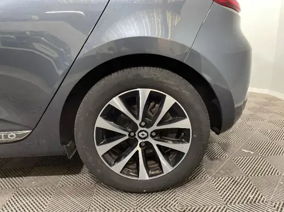 RENAULT CLIO V - voiture d'occasion - Photo 23