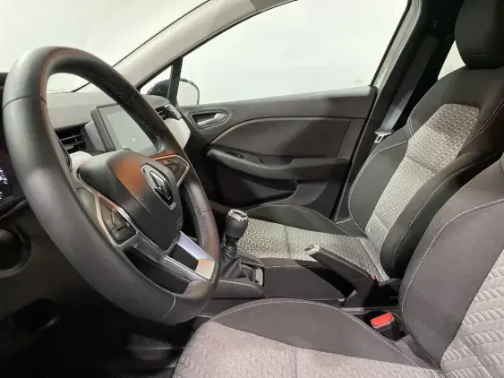 RENAULT CLIO V - voiture d'occasion - Photo 18