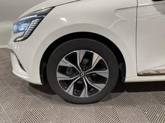 RENAULT CLIO V - voiture d'occasion - Photo 23