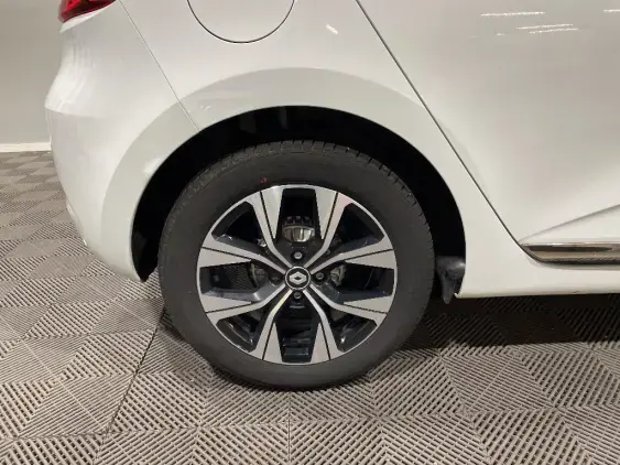 RENAULT CLIO V - voiture d'occasion - Photo 25