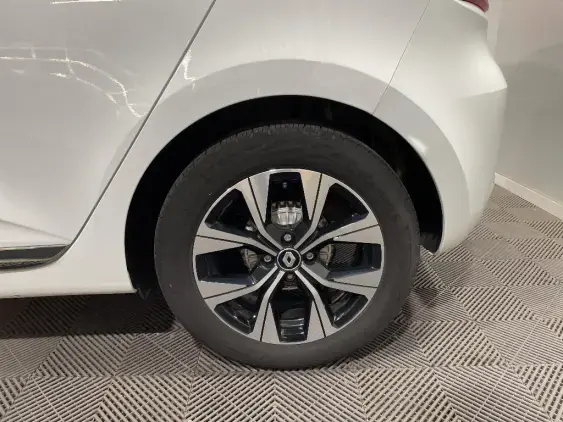 RENAULT CLIO V - voiture d'occasion - Photo 24