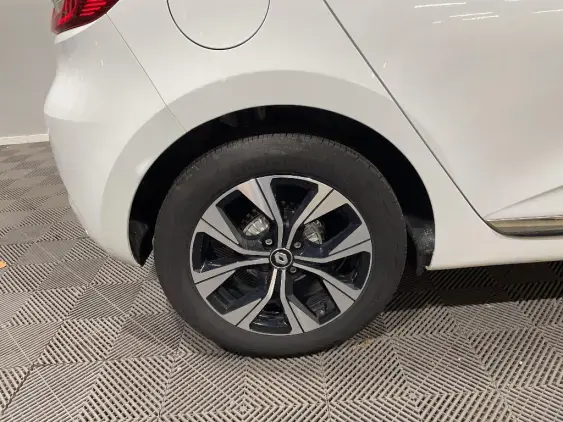 RENAULT CLIO V - voiture d'occasion - Photo 25