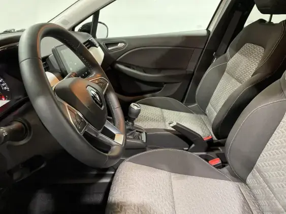 RENAULT CLIO V - voiture d'occasion - Photo 18