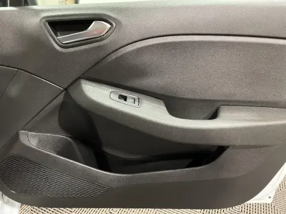 RENAULT CLIO V - voiture d'occasion - Photo 20