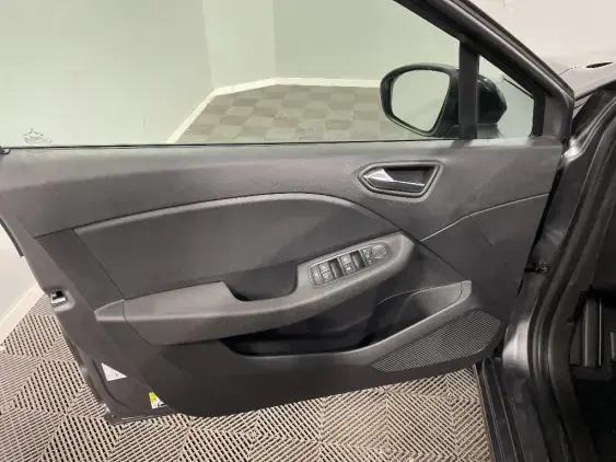 RENAULT CLIO V - voiture d'occasion - Photo 19