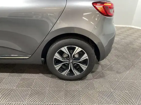 RENAULT CLIO V - voiture d'occasion - Photo 24