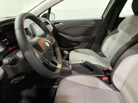 RENAULT CLIO V - voiture d'occasion - Photo 18