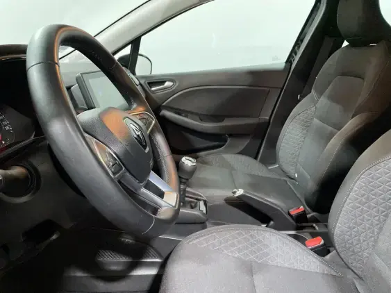 RENAULT CLIO V - voiture d'occasion - Photo 17