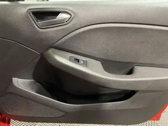 RENAULT CLIO V - voiture d'occasion - Photo 20