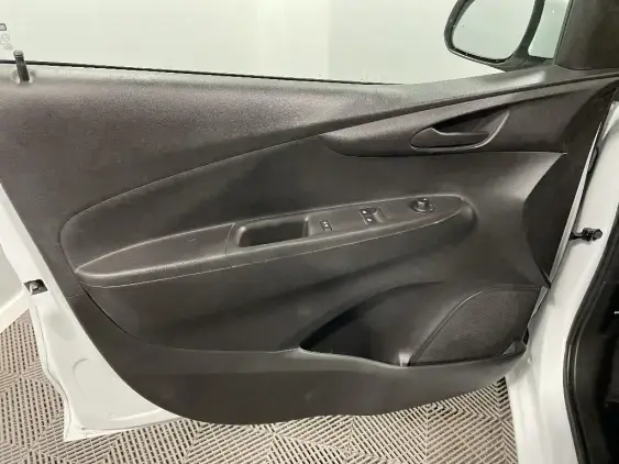 OPEL KARL - voiture d'occasion - Photo 18