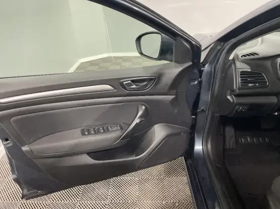 RENAULT MEGANE IV - voiture d'occasion - Photo 18