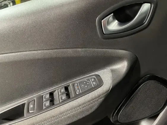 RENAULT ZOE - voiture d'occasion - Photo 24