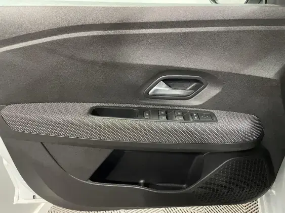 DACIA SANDERO III - voiture d'occasion - Photo 18