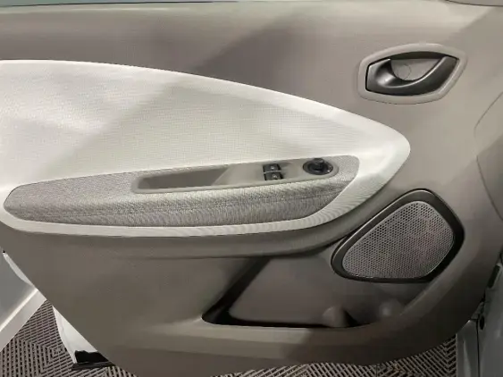 RENAULT ZOE - voiture d'occasion - Photo 17