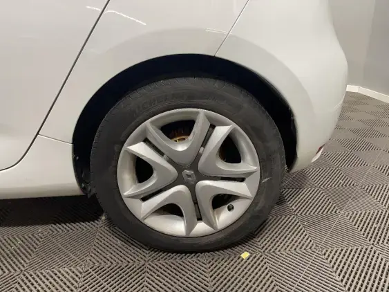 RENAULT ZOE - voiture d'occasion - Photo 22