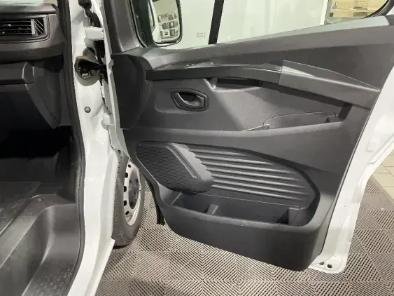 RENAULT TRAFIC FG III - voiture d'occasion - Photo 17