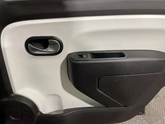 RENAULT TWINGO ELECTRIQUE III - voiture d'occasion - Photo 19