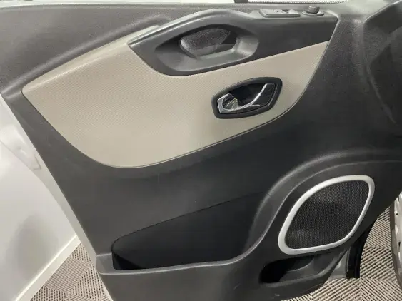 RENAULT TRAFIC III - voiture d'occasion - Photo 19