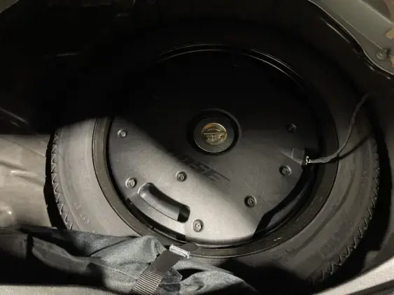 RENAULT SCENIC IV - voiture d'occasion - Photo 17