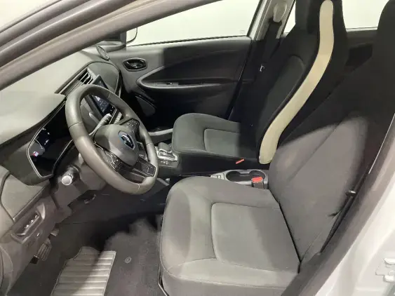 RENAULT ZOE - voiture d'occasion - Photo 17