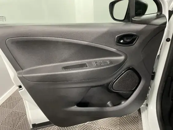 RENAULT ZOE - voiture d'occasion - Photo 18