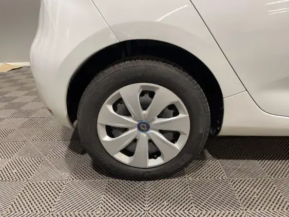 RENAULT ZOE - voiture d'occasion - Photo 24