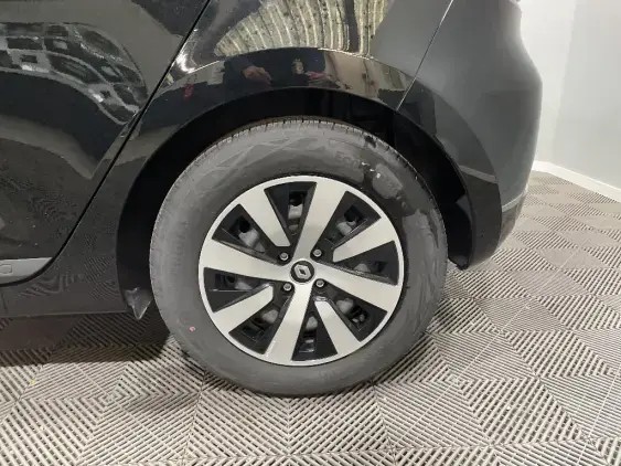 RENAULT CLIO V - voiture d'occasion - Photo 22