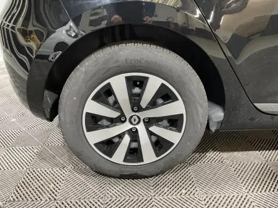 RENAULT CLIO V - voiture d'occasion - Photo 23