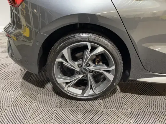 AUDI A3 BERLINE IV - voiture d'occasion - Photo 24