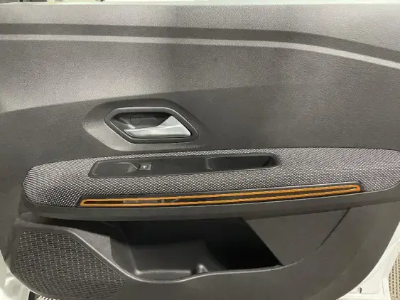 DACIA SANDERO III - voiture d'occasion - Photo 20