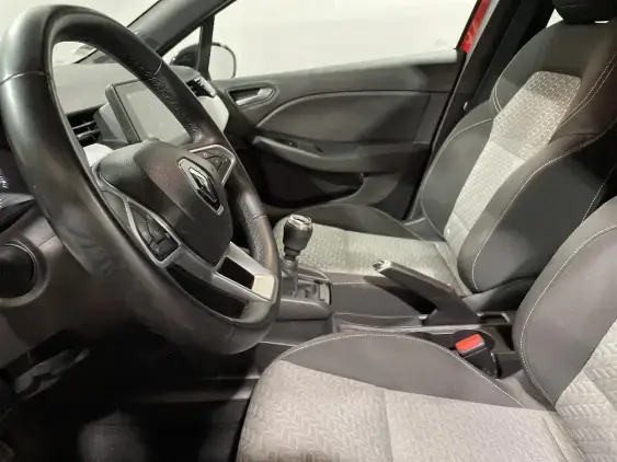 RENAULT CLIO V - voiture d'occasion - Photo 18