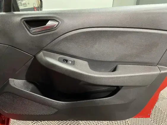 RENAULT CLIO V - voiture d'occasion - Photo 20