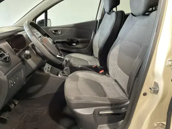 RENAULT CAPTUR - voiture d'occasion - Photo 18