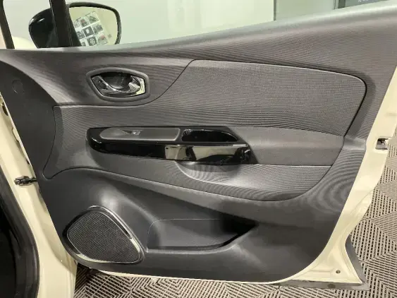 RENAULT CAPTUR - voiture d'occasion - Photo 20