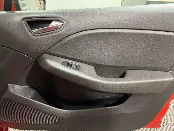 RENAULT CLIO V - voiture d'occasion - Photo 20