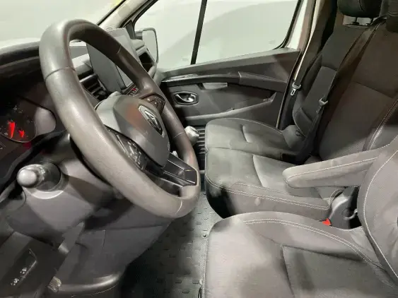 RENAULT TRAFIC FG III - voiture d'occasion - Photo 18