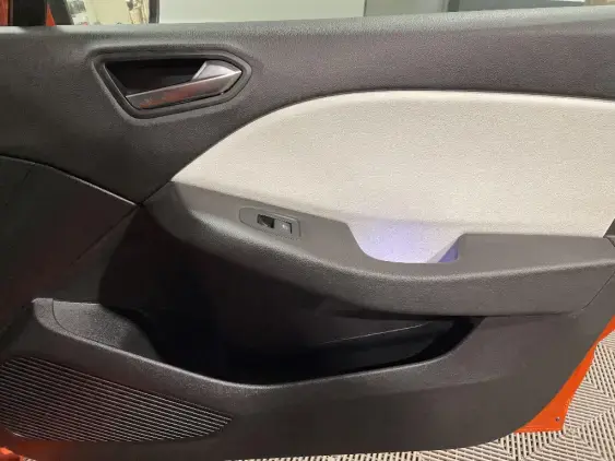 RENAULT CLIO V - voiture d'occasion - Photo 20