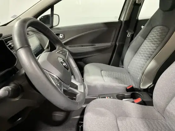 RENAULT ZOE - voiture d'occasion - Photo 17