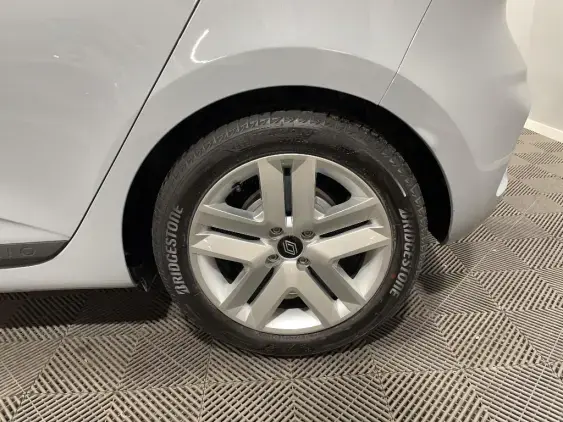 RENAULT CLIO V - voiture d'occasion - Photo 24