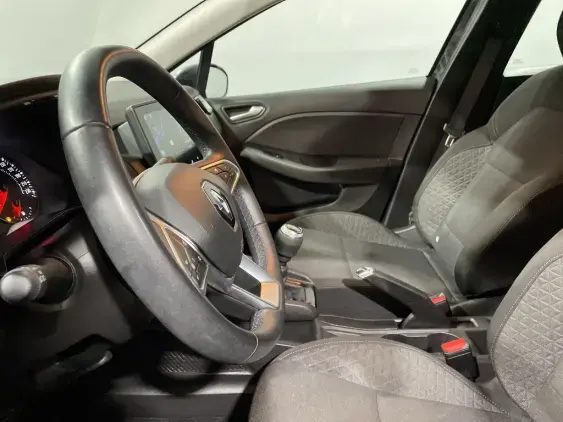 RENAULT CLIO V - voiture d'occasion - Photo 18