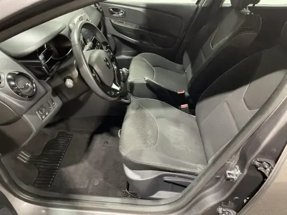 RENAULT CLIO IV BUSINESS - voiture d'occasion - Photo 17