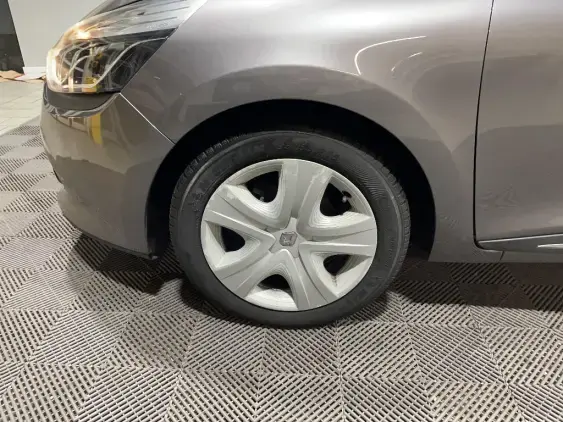 RENAULT CLIO IV BUSINESS - voiture d'occasion - Photo 22