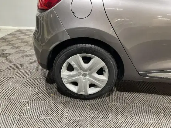 RENAULT CLIO IV BUSINESS - voiture d'occasion - Photo 24