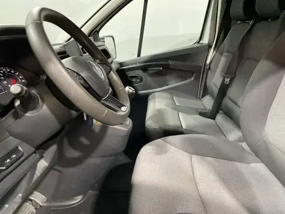 RENAULT TRAFIC FG III - voiture d'occasion - Photo 18