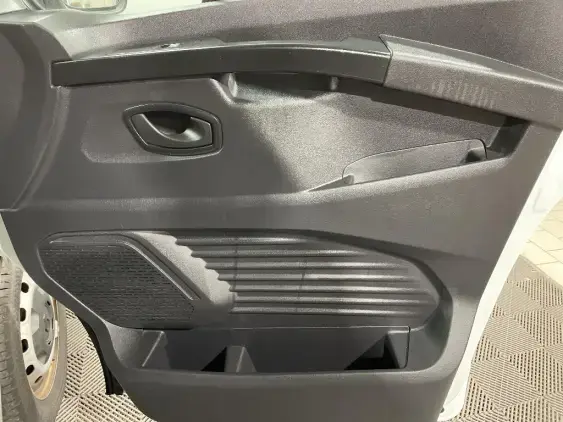 RENAULT TRAFIC FG III - voiture d'occasion - Photo 20