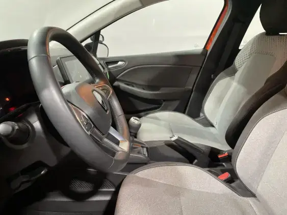 RENAULT CLIO V - voiture d'occasion - Photo 18