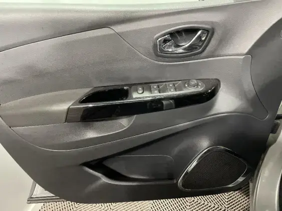 RENAULT CAPTUR - voiture d'occasion - Photo 19